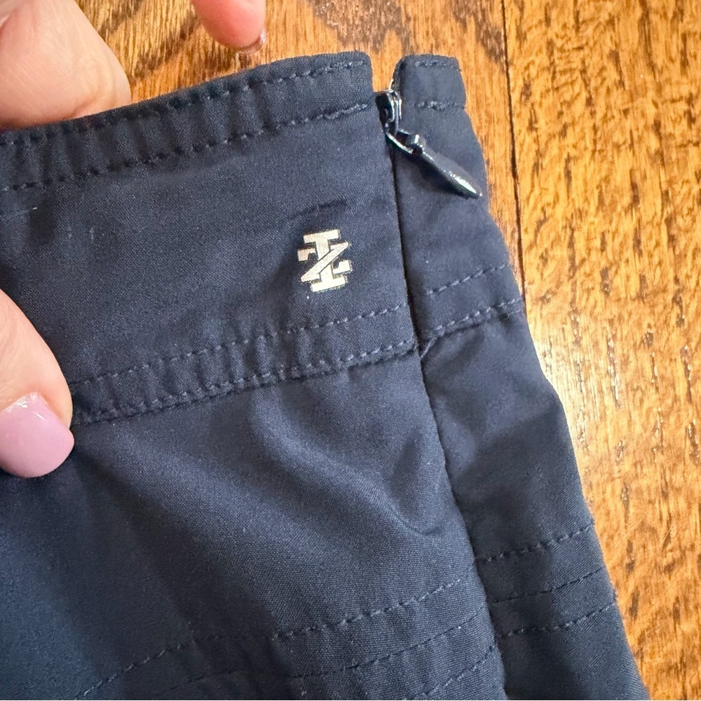 Izod Navy Golf Athletic Skirt Skort Size 4 - Picture 3 of 11